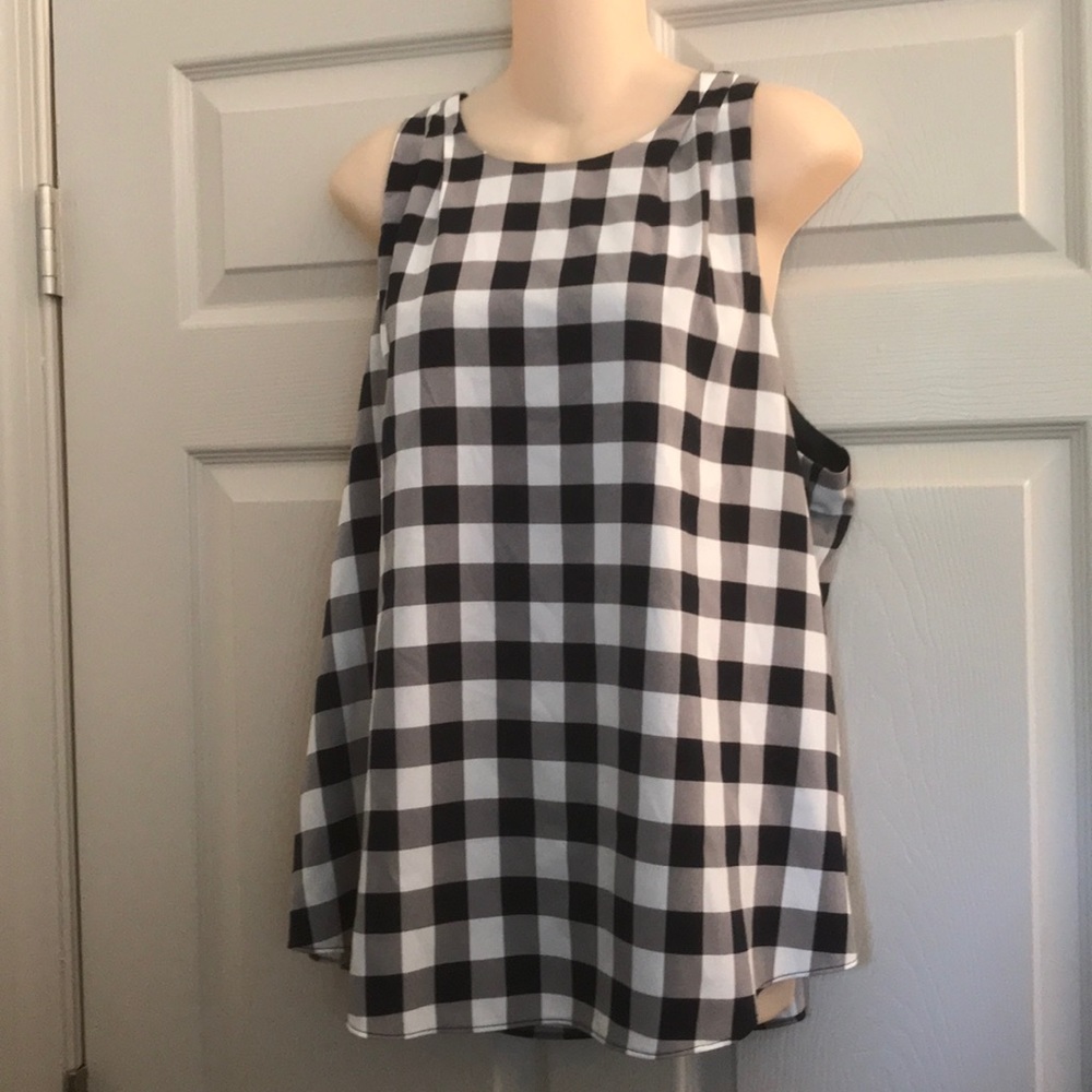 Banana Republic navy checked sleeveless blouse